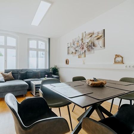 Blissplace 3 Zi Premium Apartment Nahe Getec Arena Mit Kingsize Betten Und Balkon Magdeburg Dış mekan fotoğraf