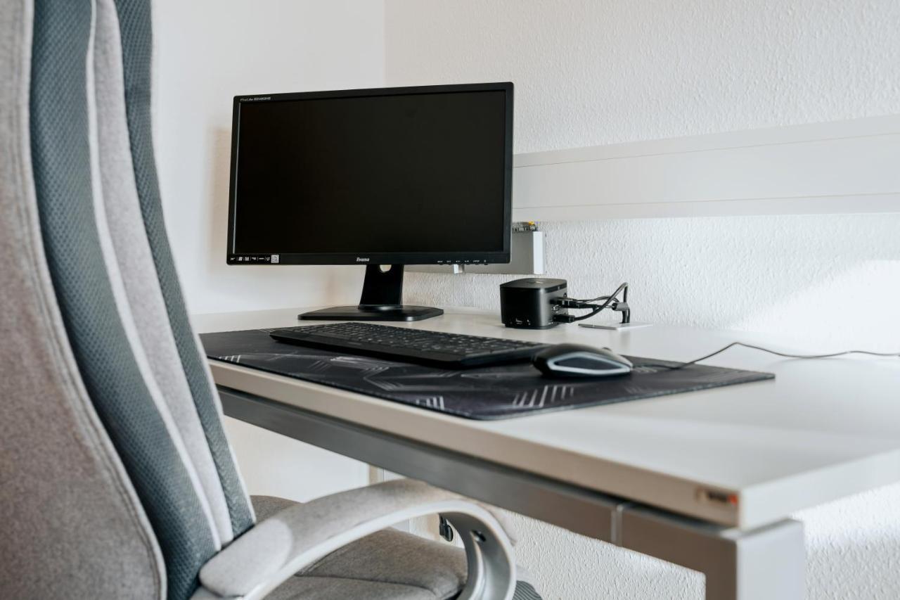 Blissplace 3 Zi Premium Apartment Nahe Getec Arena Mit Kingsize Betten Und Balkon Magdeburg Dış mekan fotoğraf