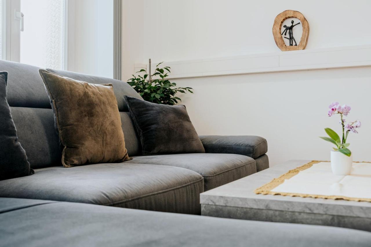 Blissplace 3 Zi Premium Apartment Nahe Getec Arena Mit Kingsize Betten Und Balkon Magdeburg Dış mekan fotoğraf
