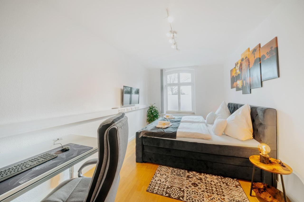 Blissplace 3 Zi Premium Apartment Nahe Getec Arena Mit Kingsize Betten Und Balkon Magdeburg Dış mekan fotoğraf