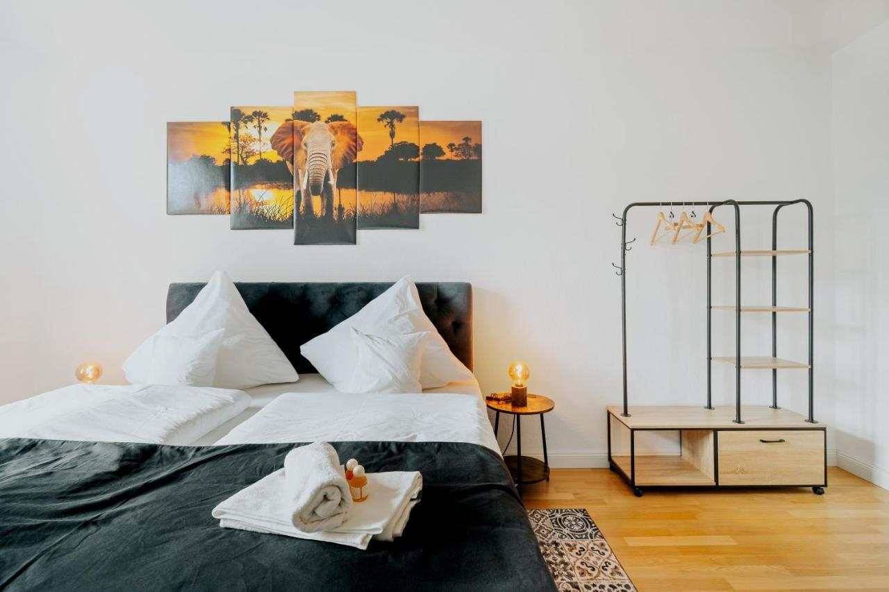 Blissplace 3 Zi Premium Apartment Nahe Getec Arena Mit Kingsize Betten Und Balkon Magdeburg Dış mekan fotoğraf